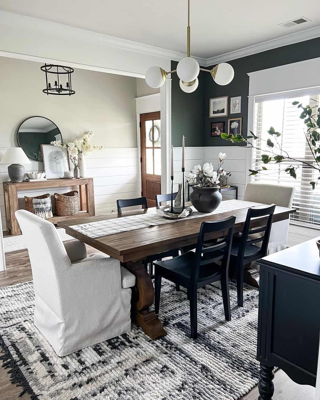 52 Creative Ways to Design Your Entryway Dining Room Combo