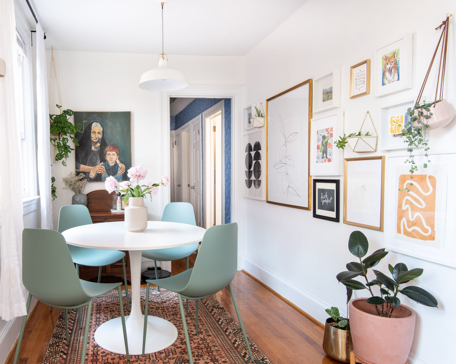 52 Creative Ways to Design Your Entryway Dining Room Combo
